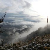 岡山、下蒜山、太陽と雲のドラマ 