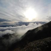 岡山。下蒜山、雲と太陽 