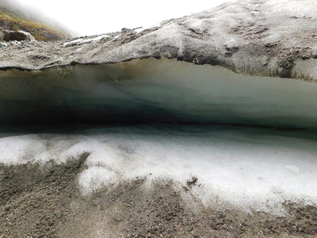 四川省・貢嗄（コンガ）山と海螺（ハイロウ）溝の写真　高山を仰ぐ壮大なドラマ2-4