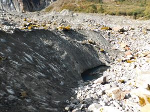 四川省・貢嗄（コンガ）山と海螺（ハイロウ）溝の写真　高山を仰ぐ壮大なドラマ2-6