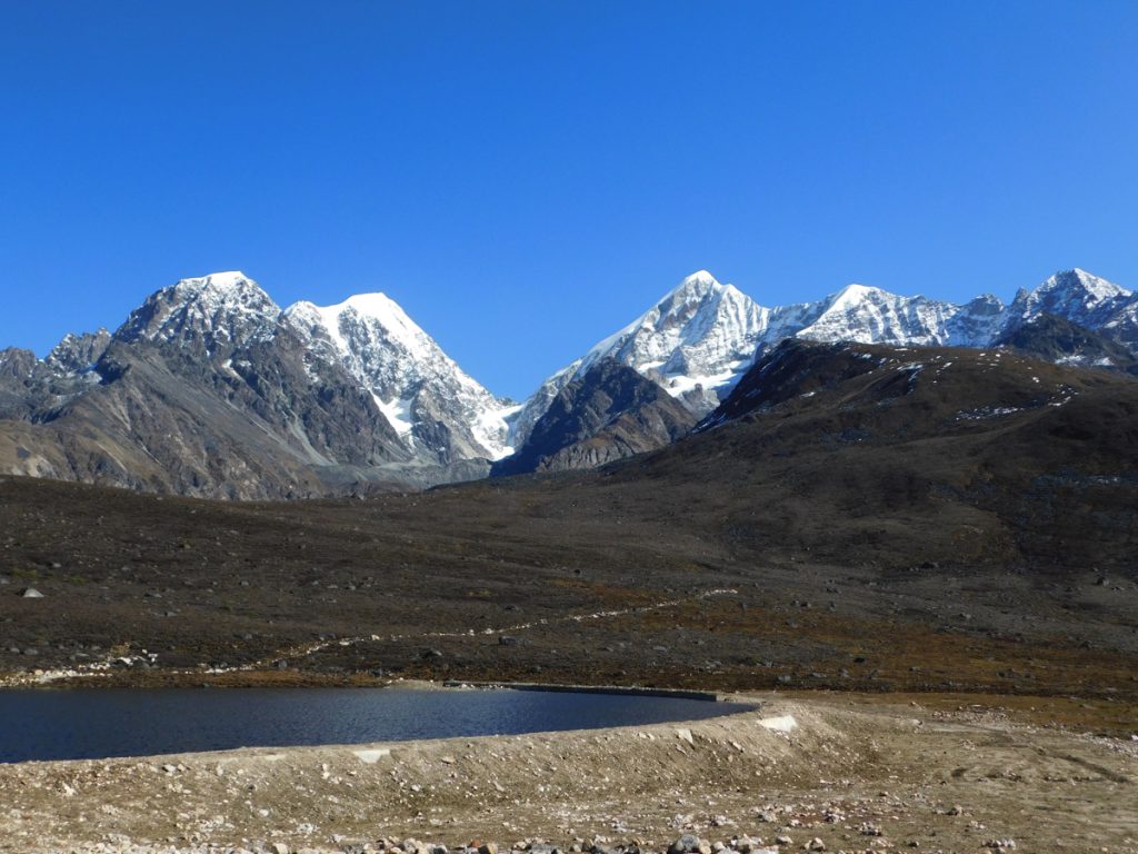 四川省・紅石公園 紅石公園から康定へ 折多山 貢嗄（コンガ）山 天路十八号と理塘 海子山の写真　亜丁への道2-2