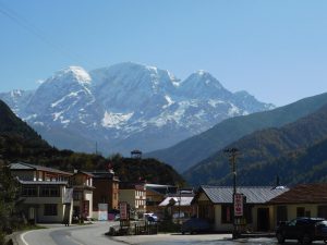 四川省・紅石公園 紅石公園から康定へ 折多山 貢嗄（コンガ）山 天路十八号と理塘 海子山の写真　亜丁への道3-10
