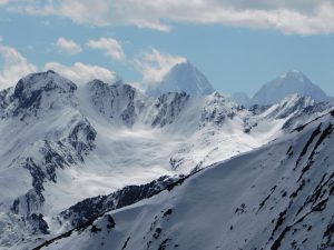四川省・紅石公園 紅石公園から康定へ 折多山 貢嗄（コンガ）山 天路十八号と理塘 海子山の写真　亜丁への道3-8