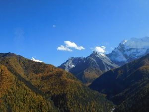 四川省・仙乃日の写真　神々の山2-10