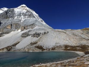 四川省・牛奶海と五色海への道 牛奶海 五色海の写真　感涙のブルー3-9