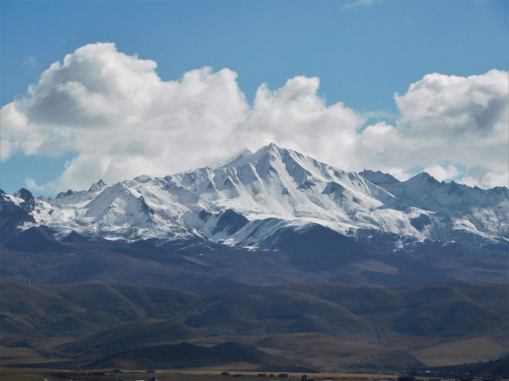 四川省・新都橋の霜の朝 塔公寺 塔公草原の写真　祈りの道を行く3-2