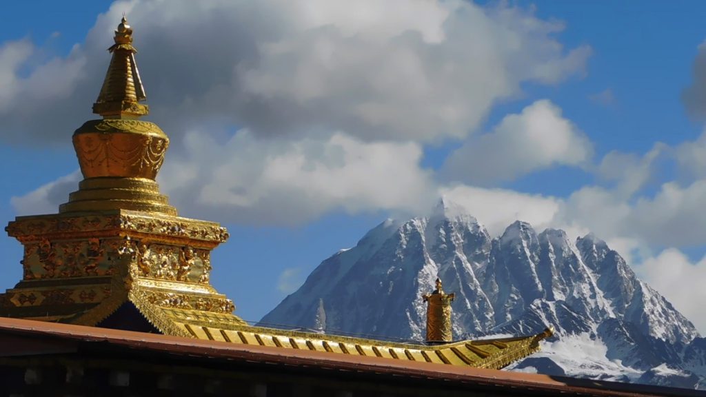 四川省・新都橋の霜の朝 塔公寺 塔公草原の写真　祈りの道を行く3-3