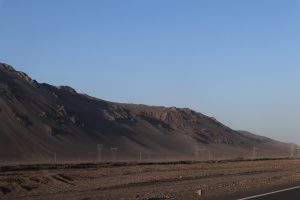 新疆ウィグル自治区・阿拉溝から托克遜への写真　浪漫の回廊から褐色の大地へ3-11