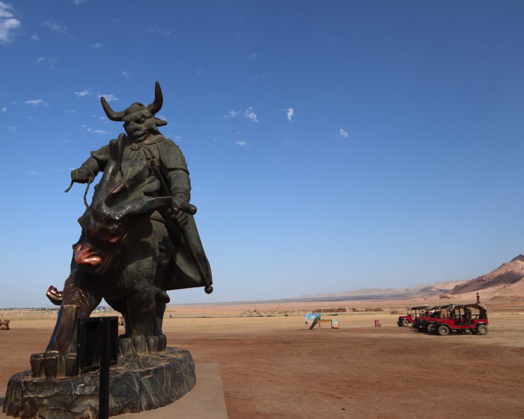 新疆ウィグル自治区・火焔山／葡萄溝の写真　灼熱の大地を歩き緑の谷で憩う-3