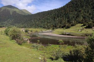 四川省・成都賽窄巷子、塔嶺村、葫芦海への登山道、葫芦海の写真　仙境の村、党嶺から葫芦海に登る4-9