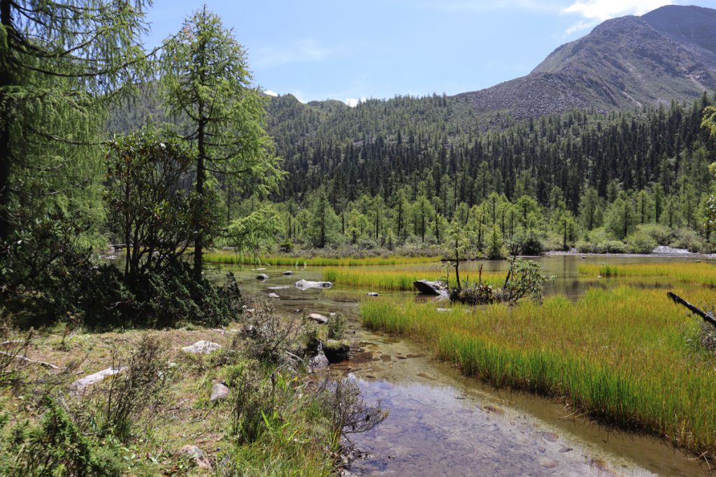 四川省・成都賽窄巷子、塔嶺村、葫芦海への登山道、葫芦海の写真　仙境の村、党嶺から葫芦海に登る5-3