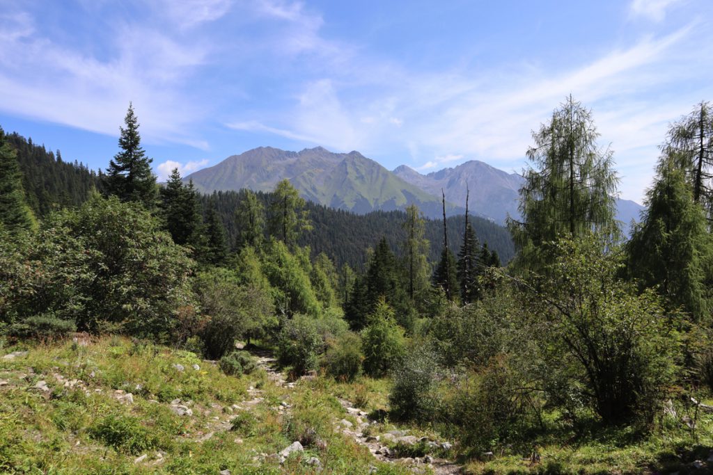四川省・成都賽窄巷子、塔嶺村、葫芦海への登山道、葫芦海の写真　仙境の村、党嶺から葫芦海に登る5-4