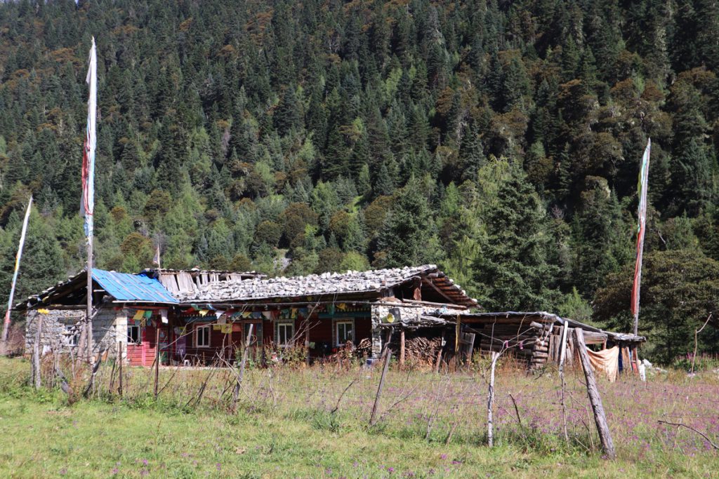 四川省・成都賽窄巷子、塔嶺村、葫芦海への登山道、葫芦海の写真　仙境の村、党嶺から葫芦海に登る5-5