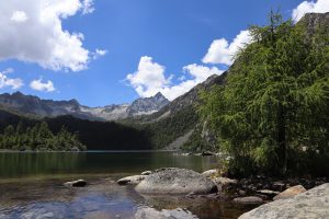 四川省・成都賽窄巷子、塔嶺村、葫芦海への登山道、葫芦海の写真　仙境の村、党嶺から葫芦海に登る7-6