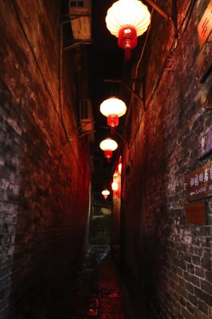 広西壮族自治区・百里水墨画廊、黄姚古鎮の写真　野焼きの煙たなびく桃源郷と嶺南建築古鎮2-7