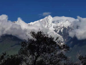 雲南省・金沙江、梅里雪山の写真　長江上流と幸せを呼ぶ山3-10