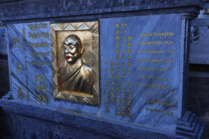 雲南省・金沙江、梅里雪山の写真　長江上流と幸せを呼ぶ山3-11