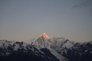 雲南省・金沙江、梅里雪山の写真　長江上流と幸せを呼ぶ山3-9