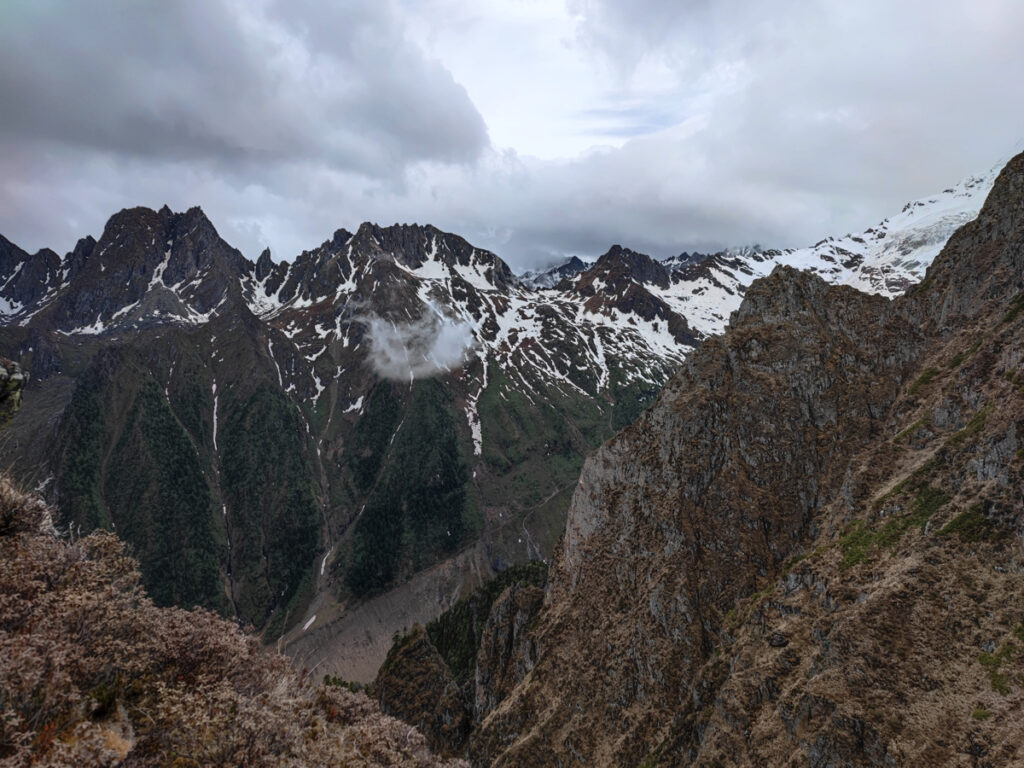 雲南省・雨崩、冰湖、神瀑、神湖の写真　神の村トレッキング5-4