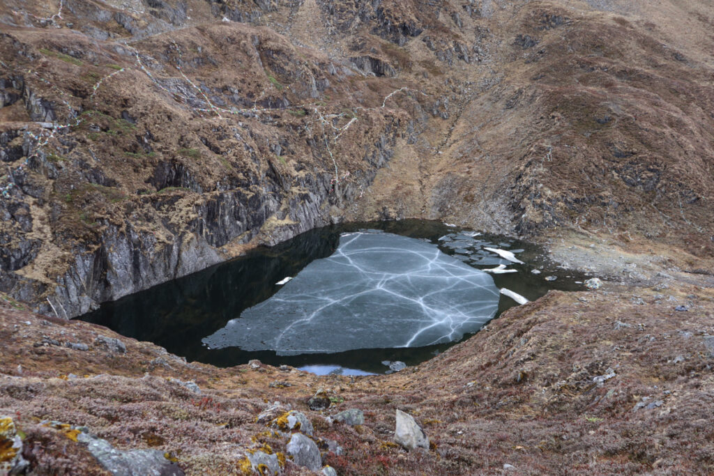 雲南省・雨崩、冰湖、神瀑、神湖の写真　神の村トレッキング7-2