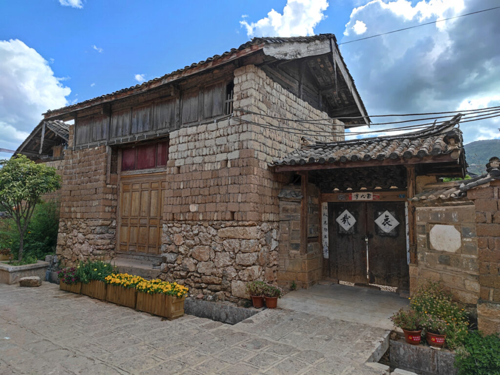 雲南省・麗江三古鎮の写真　納西（ナシ）族の故郷を歩く2-4