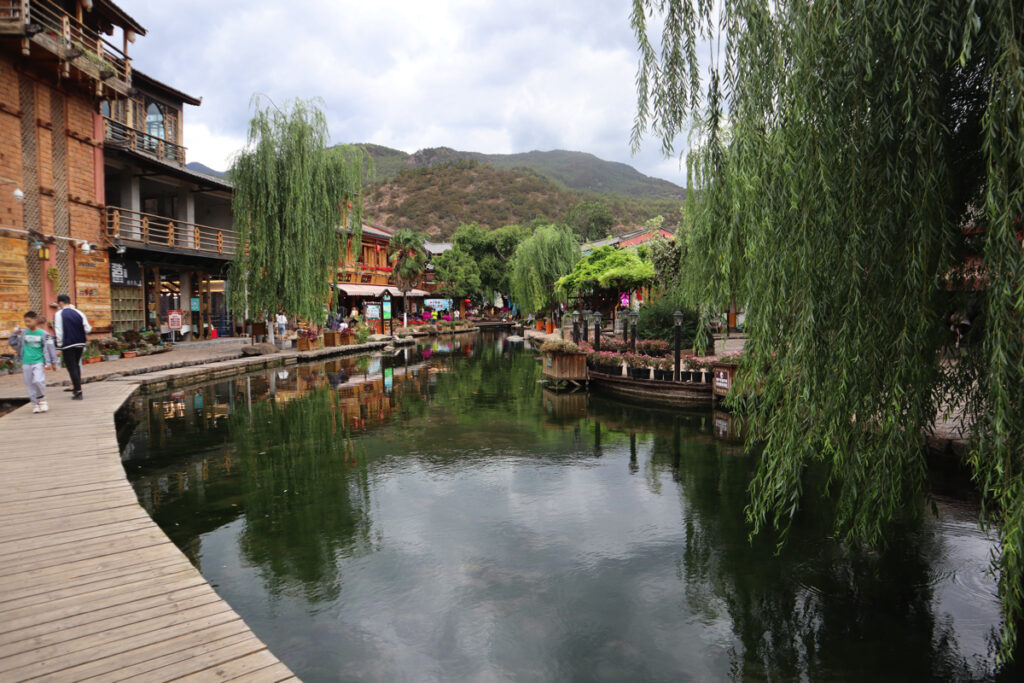 雲南省・麗江三古鎮の写真　納西（ナシ）族の故郷を歩く3-2