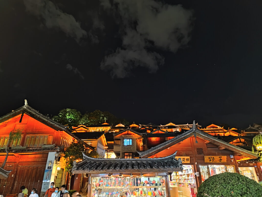 雲南省・麗江三古鎮の写真　納西（ナシ）族の故郷を歩く4-1