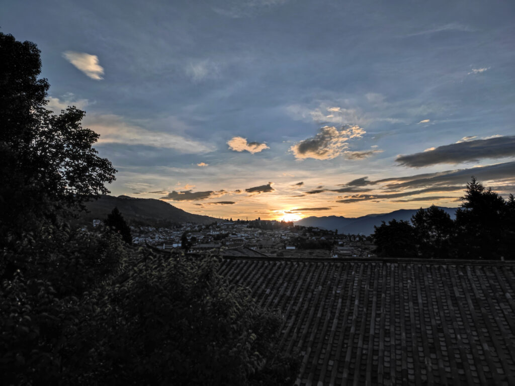 雲南省・麗江三古鎮の写真　納西（ナシ）族の故郷を歩く4-5