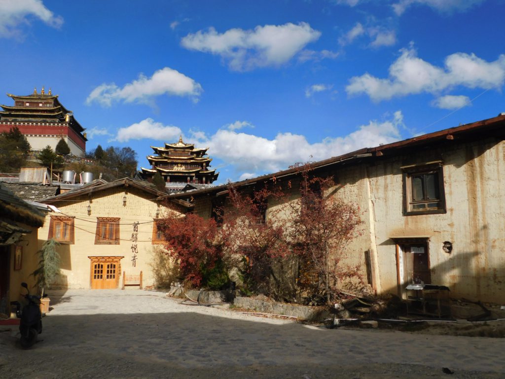 雲南省・香格里拉（シャングリラ）の写真　心中の日月2-5