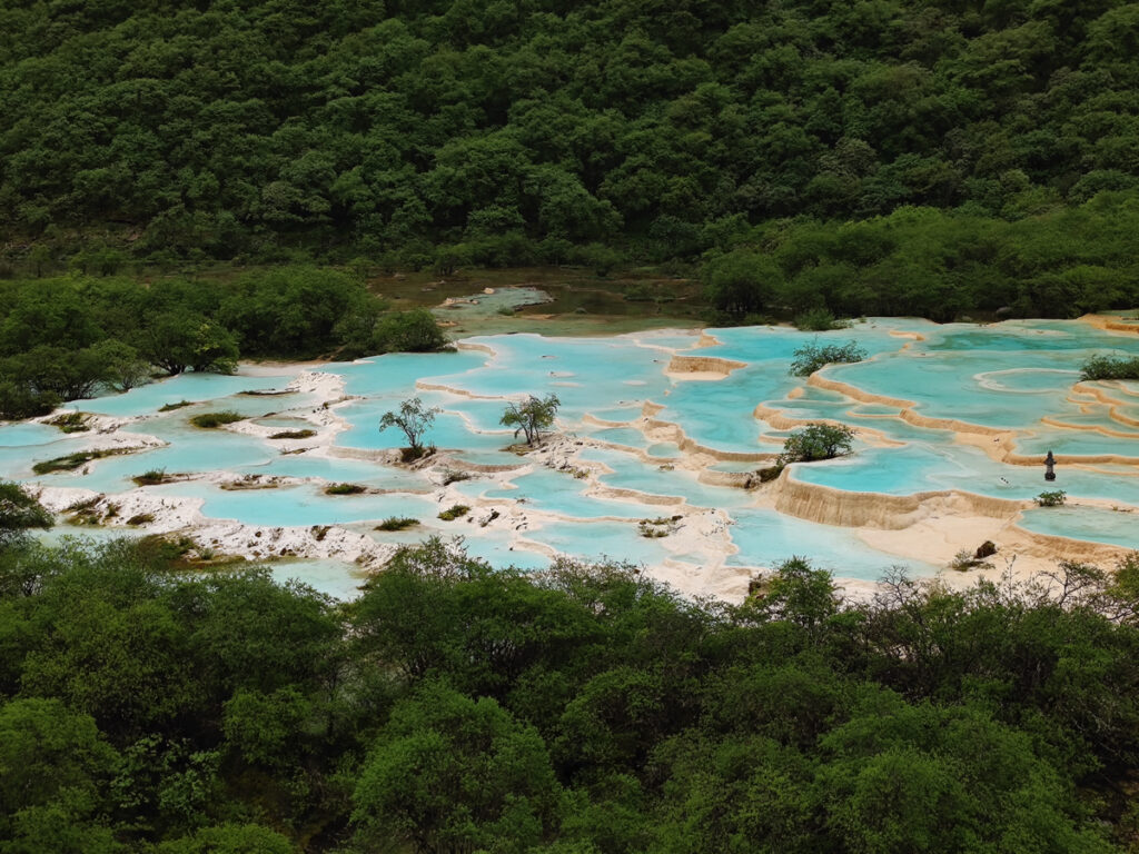 四川省・黄龍溝の写真　仙境の翡翠池2-3