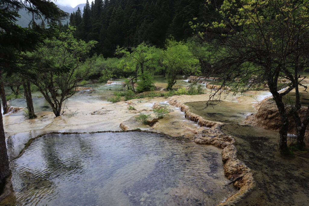 四川省・黄龍溝の写真　仙境の翡翠池4-2