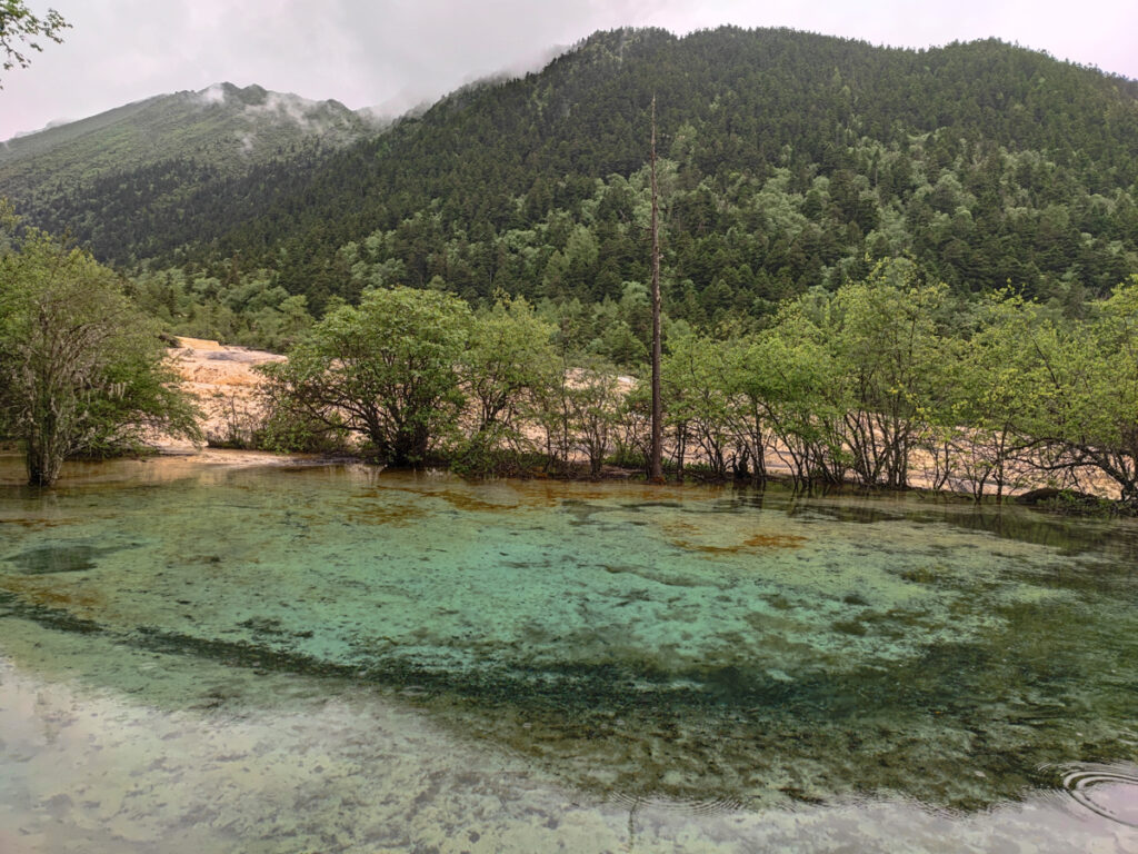 四川省・黄龍溝の写真　仙境の翡翠池4-4