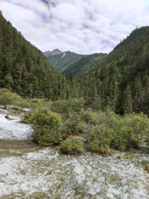 四川省・九寨溝の写真 チベットの愛に育まれた世界自然遺産3-7