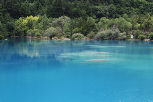 四川省・九寨溝の写真　チベットの愛に育まれた世界自然遺産4-9