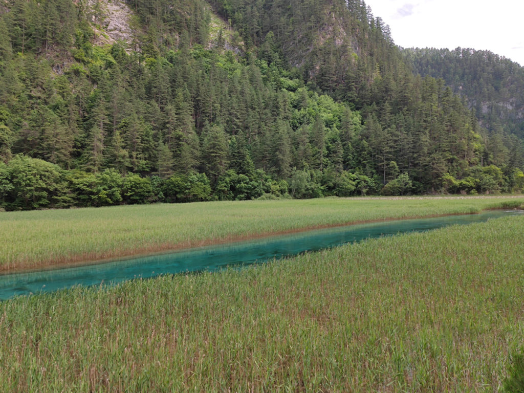 四川省・九寨溝の写真　チベットの愛に育まれた世界自然遺産5-2