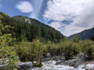 四川省・九寨溝の写真　チベットの愛に育まれた世界自然遺産5-7