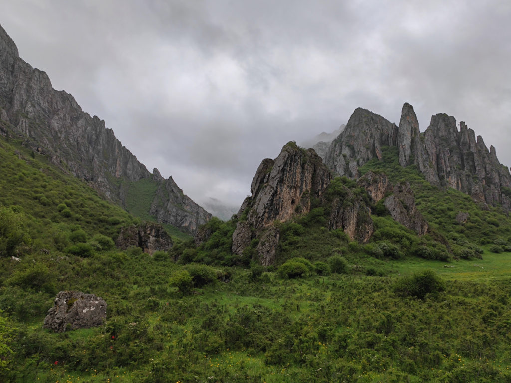 甘粛省・郎木寺の写真 チベット族と回族が平和共存する聖なる地2-3
