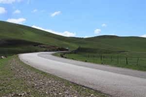 甘粛省・国道345号と黄河の写真　母なる黄河を渡り国道345号を行く3-11