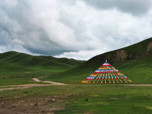 甘粛省・国道345号と黄河の写真　母なる黄河を渡り国道345号を行く6-10