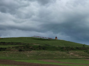 甘粛省・国道345号と黄河の写真　母なる黄河を渡り国道345号を行く6-11