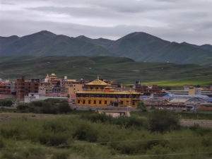 甘粛省・国道345号と黄河の写真　母なる黄河を渡り国道345号を行く7-10