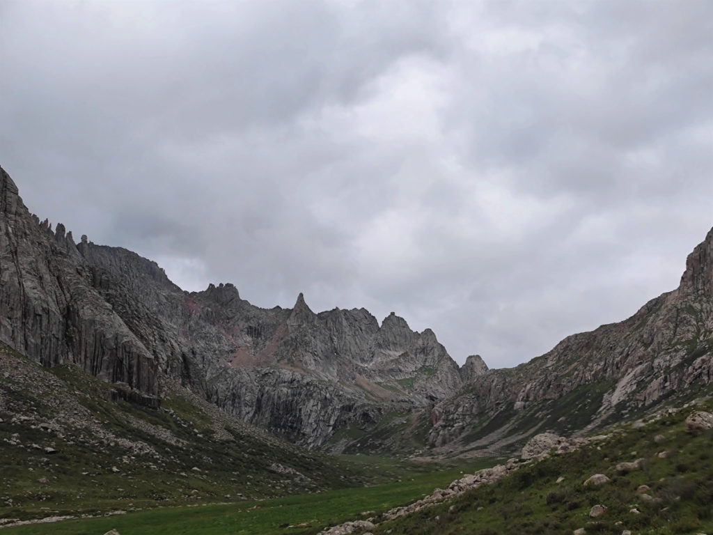 四川省・連宝叶則・年保玉則の写真　巴顔喀拉（パヤカラ）山脈の神界トレッキング3-3