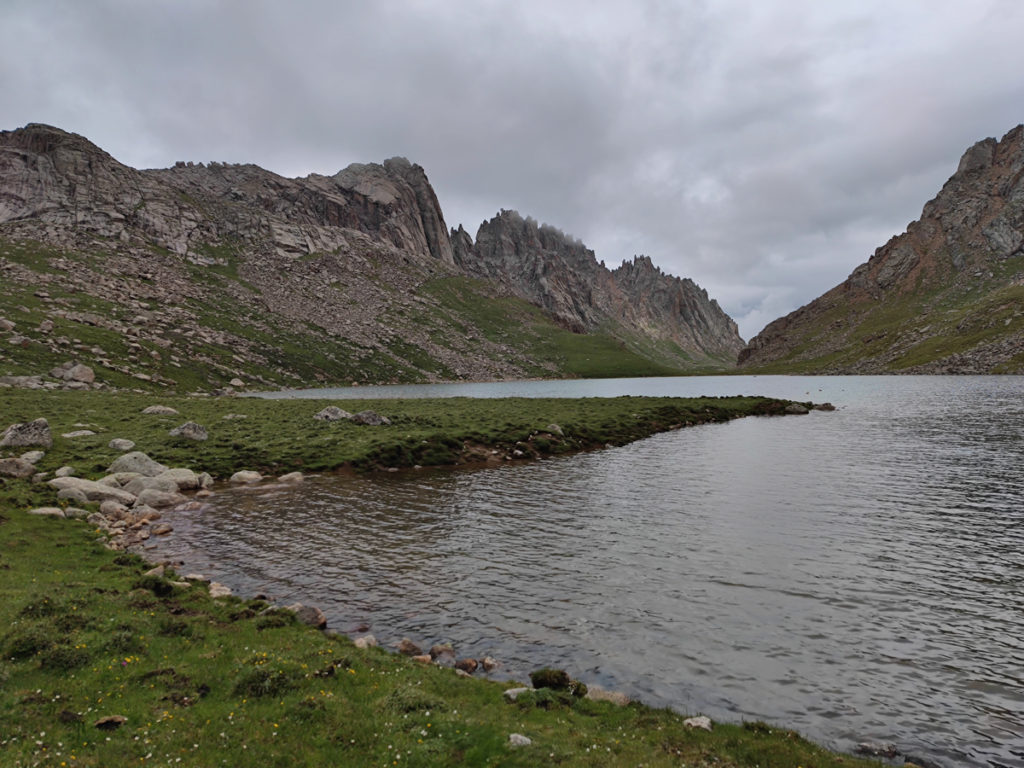 四川省・連宝叶則・年保玉則の写真　巴顔喀拉（パヤカラ）山脈の神界トレッキング5-3