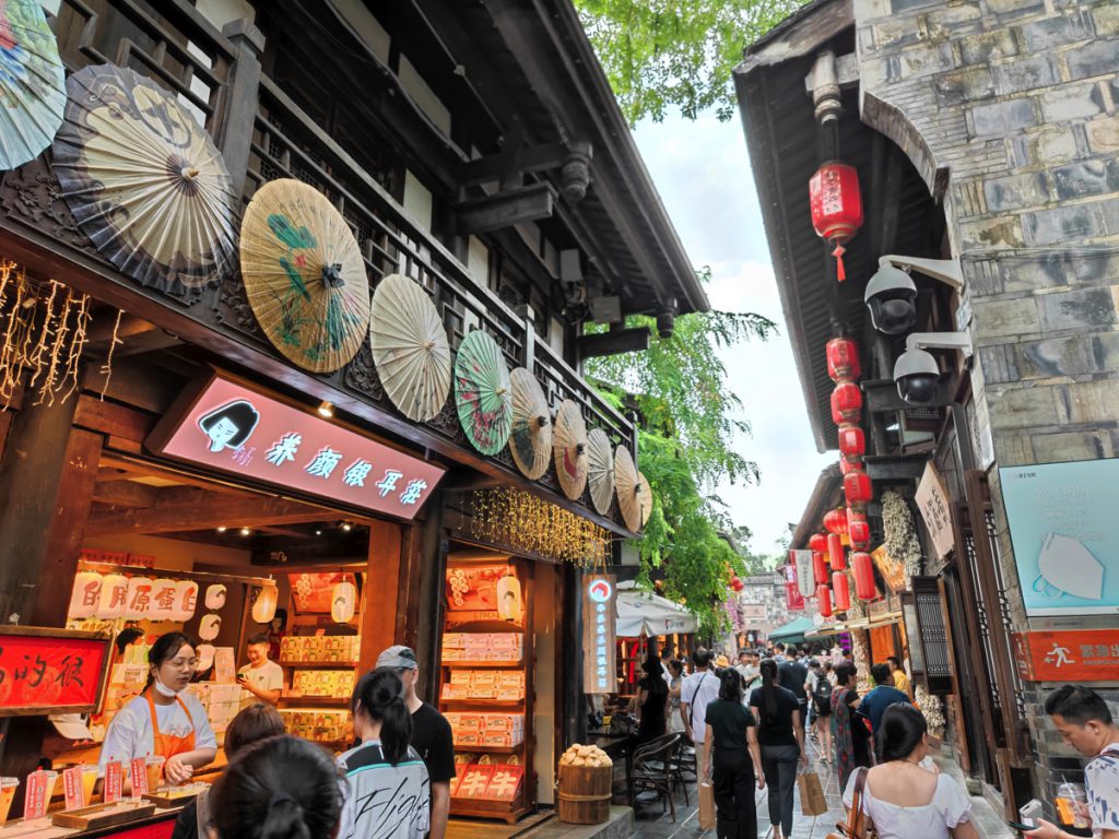 四川省・華棚溝・羊茸哈徳と達古氷河・都江堰の写真　西藏高原最東端を行く10-2