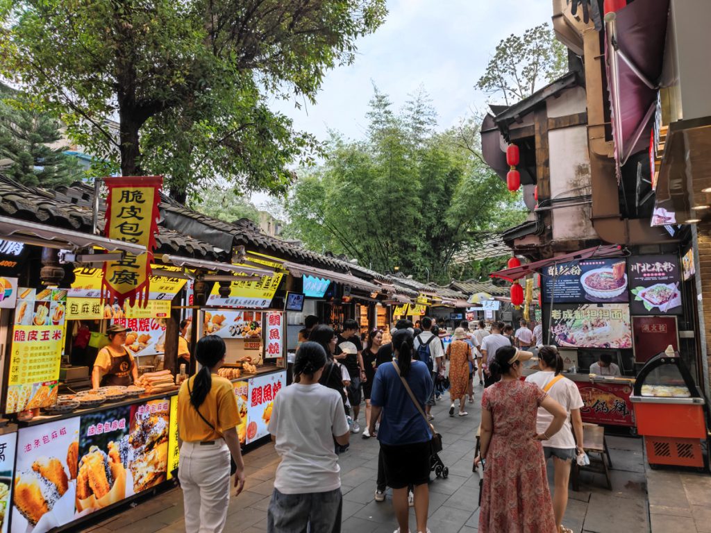 四川省・華棚溝・羊茸哈徳と達古氷河・都江堰の写真　西藏高原最東端を行く10-3