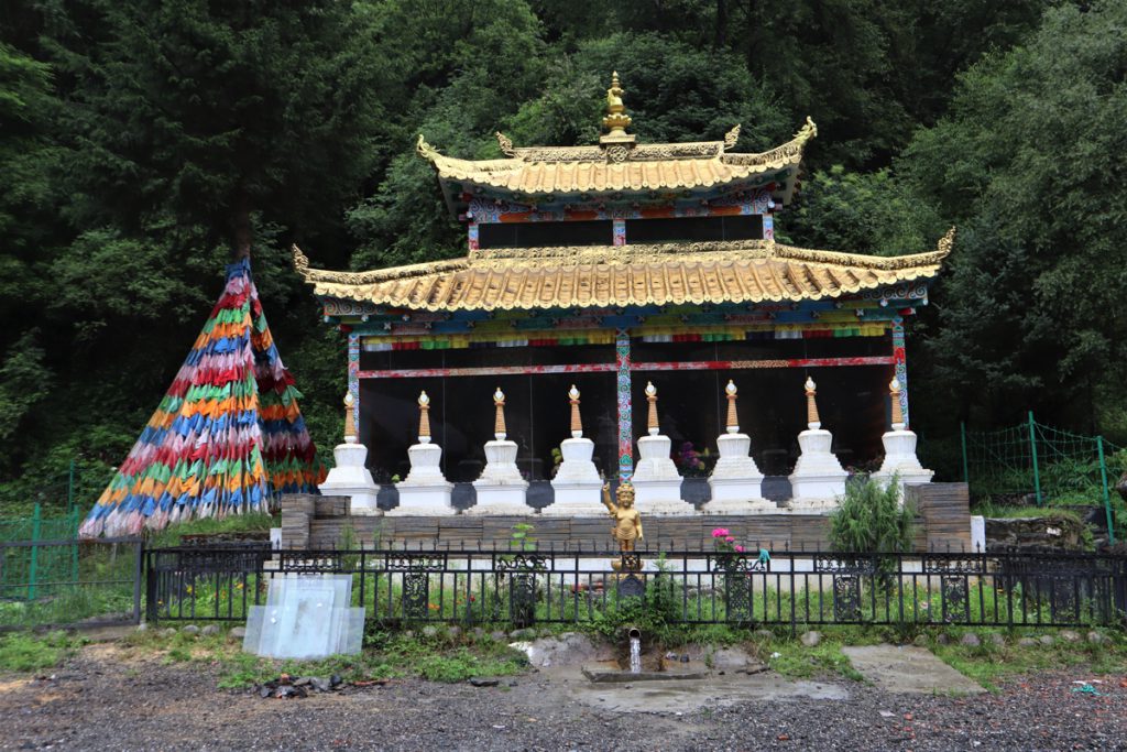 四川省・華棚溝・羊茸哈徳と達古氷河・都江堰の写真　西藏高原最東端を行く2-2