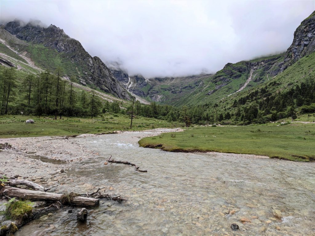 四川省・華棚溝・羊茸哈徳と達古氷河・都江堰の写真　西藏高原最東端を行く6-1