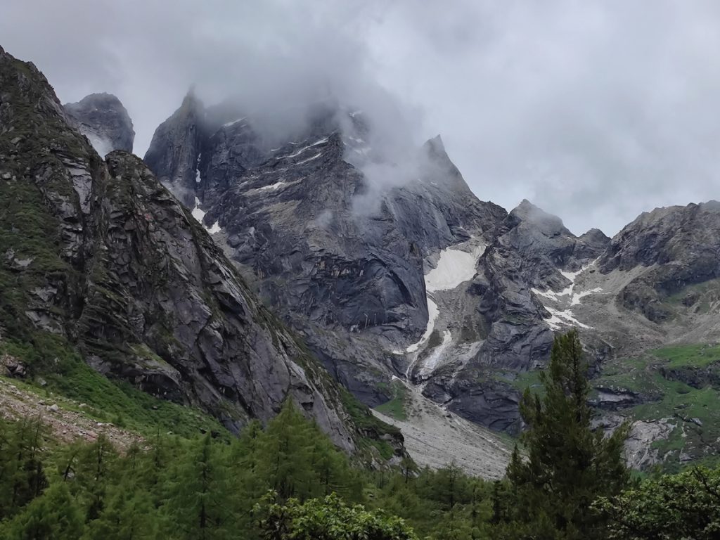四川省・華棚溝・羊茸哈徳と達古氷河・都江堰の写真　西藏高原最東端を行く6-3