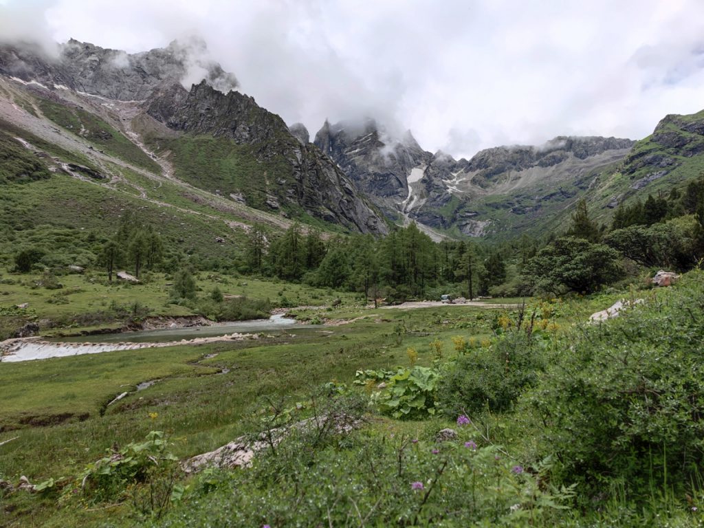 四川省・華棚溝・羊茸哈徳と達古氷河・都江堰の写真　西藏高原最東端を行く6-4