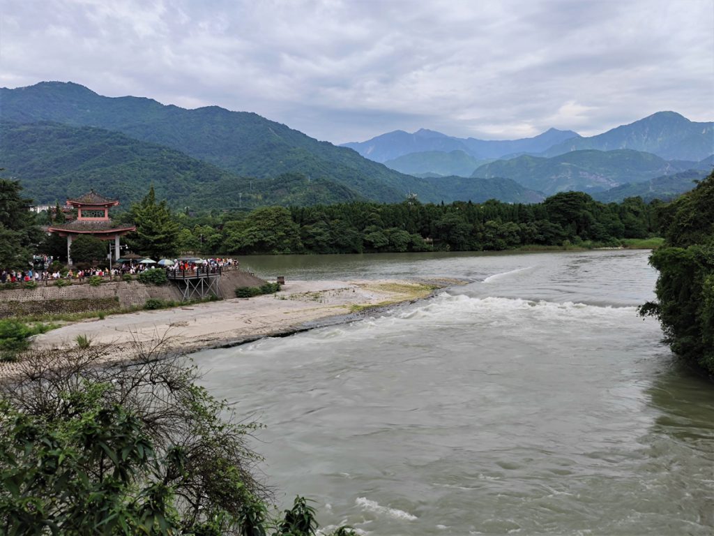 四川省・華棚溝・羊茸哈徳と達古氷河・都江堰の写真　西藏高原最東端を行く8-1